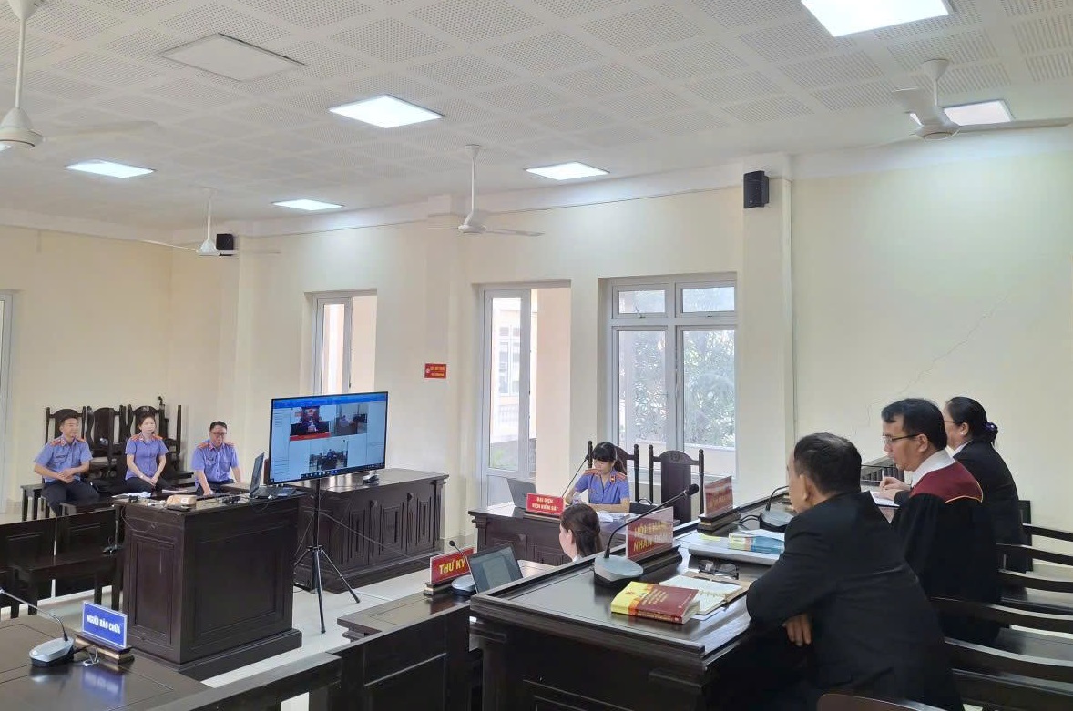 VKSND Khu vực 12 - Cần Thơ phối hợp tổ chức xét xử phiên tòa rút kinh nghiệm trực tuyến 