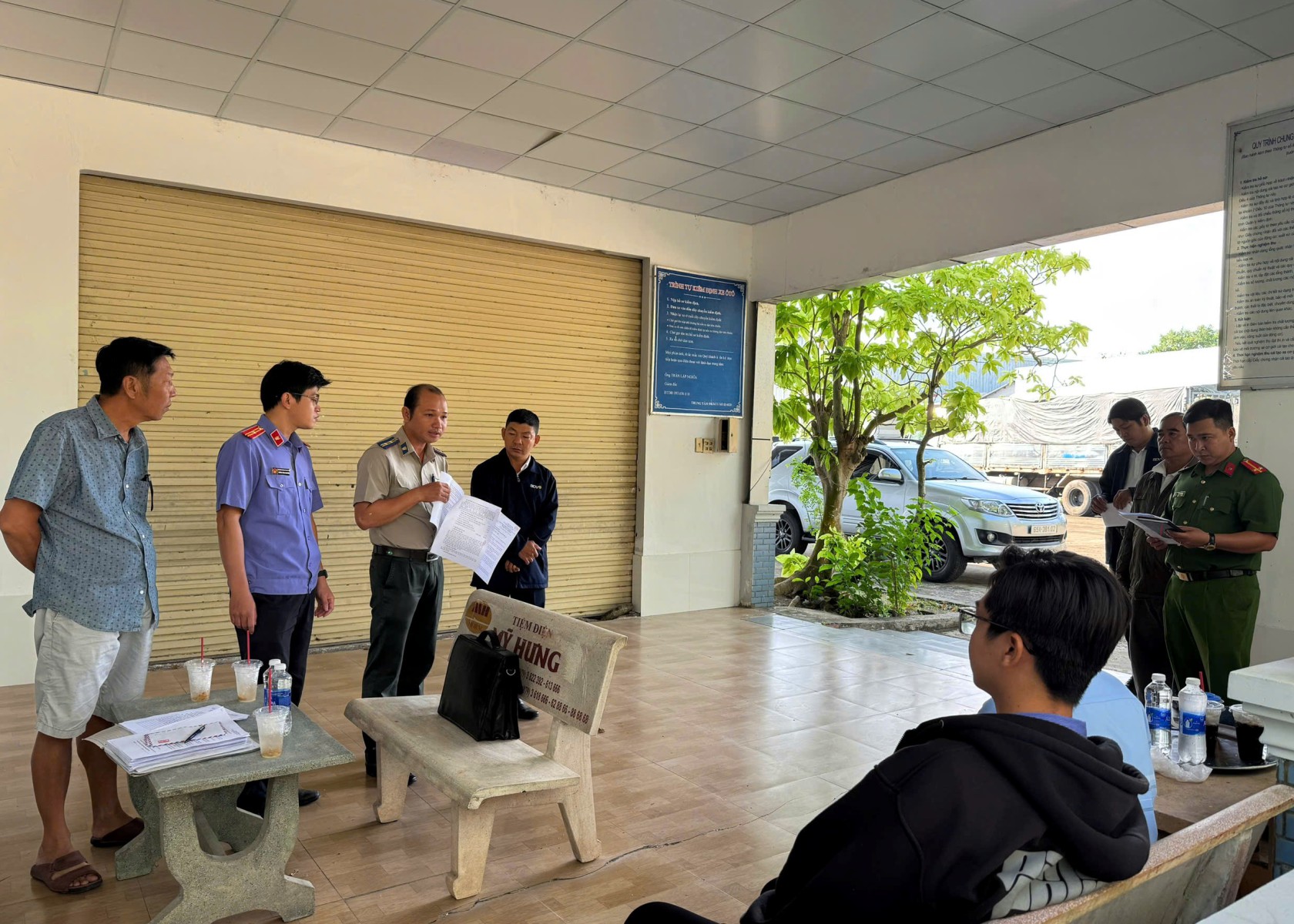 VKSND Khu vực 6 - Cần Thơ kiểm sát việc giao tài sản cho người mua được tài sản bán đấu giá 