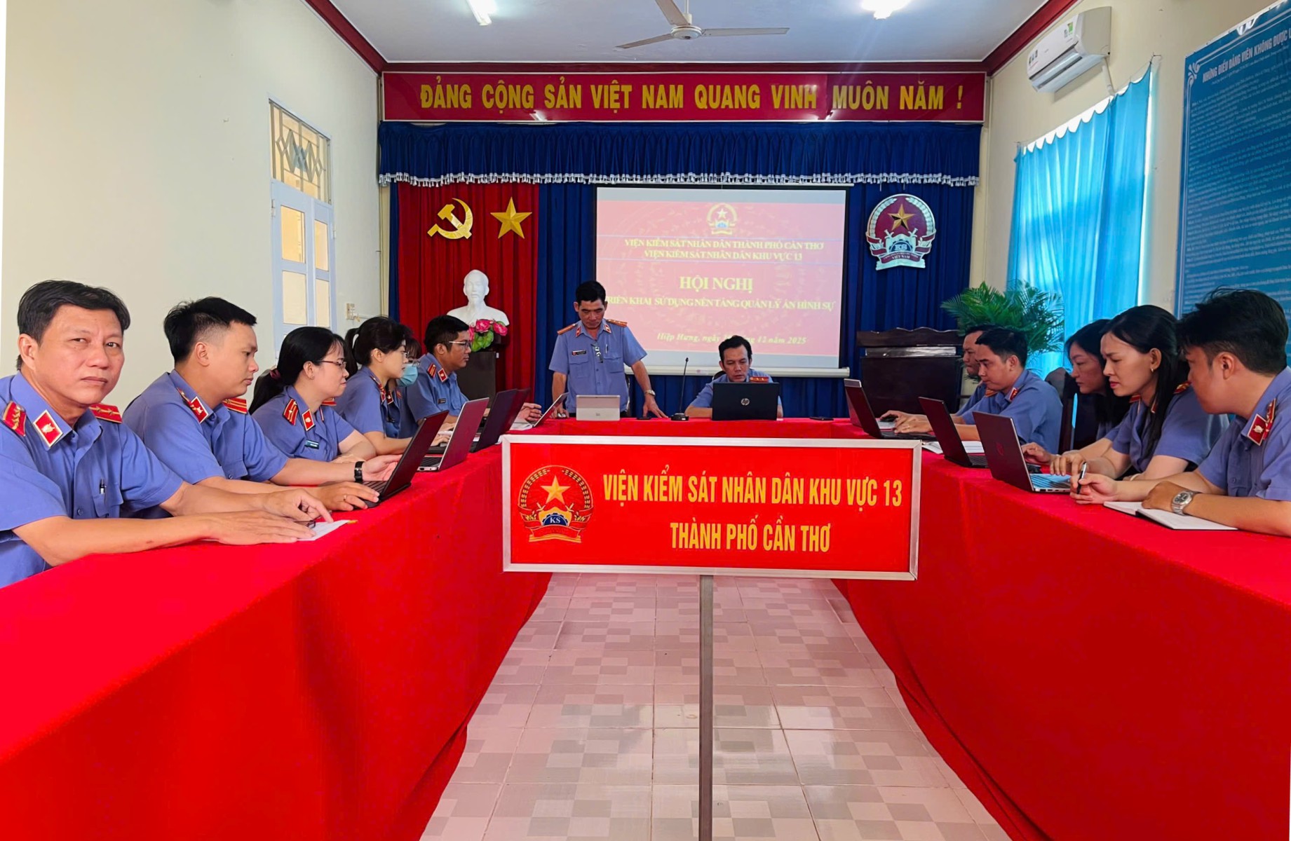 VKSND Khu vực 13 - Cần Thơ tổ chức triển khai sử dụng nền tảng quản lý án hình sự