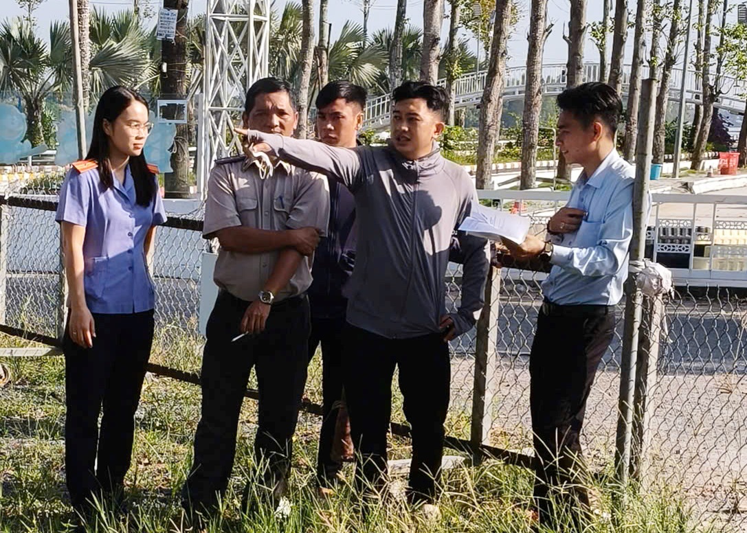 VKSND Khu vực 3 - Cần Thơ tham gia kiểm sát việc giao tài sản cho người mua trúng đấu giá