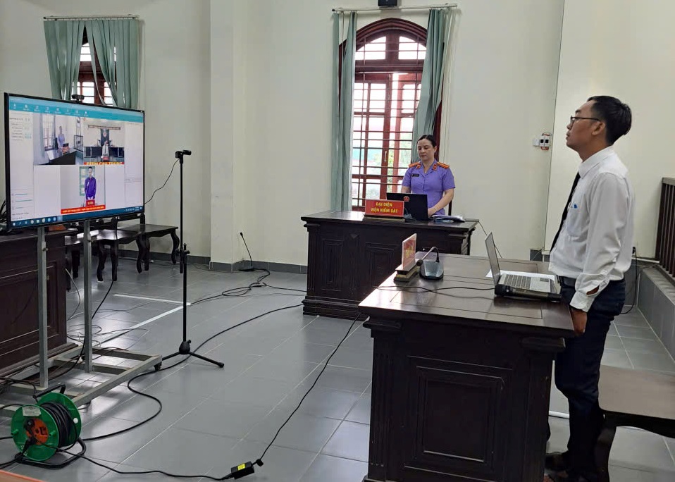 VKSND Khu vực 1- Cần Thơ:   Xét xử bị cáo 07 năm 06 tháng tù về tội Mua bán trái phép chất ma túy 