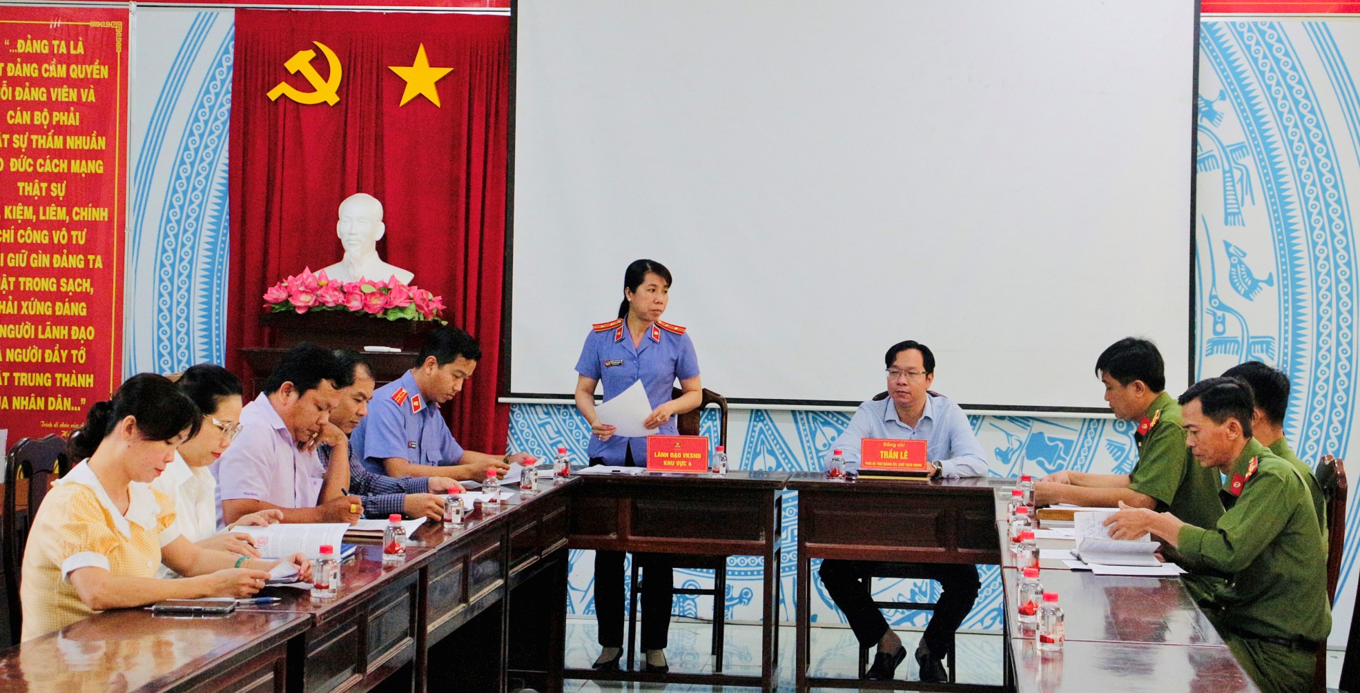 VKSND Khu vực 4 - Cần Thơ trực tiếp kiểm sát việc thi hành án hình sự tại 09 Ủy ban nhân dân xã trên địa bàn