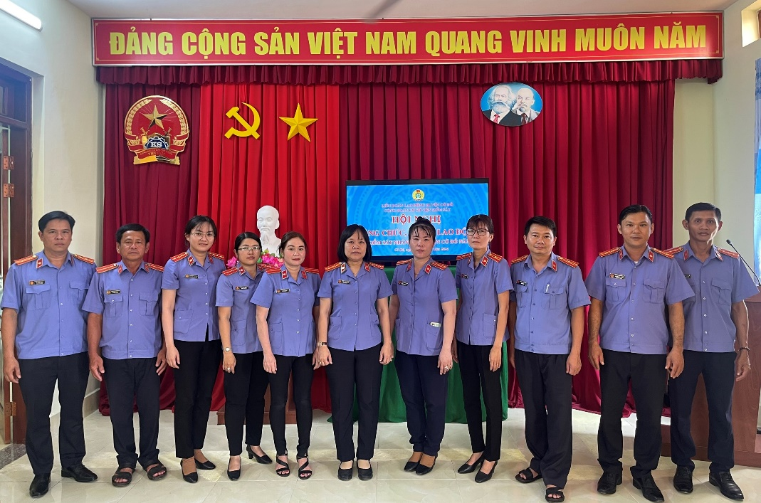 Viện kiểm sát nhân dân huyện Cờ Đỏ tổ chức Hội nghị cán bộ công chức và triển khai công tác năm 2024