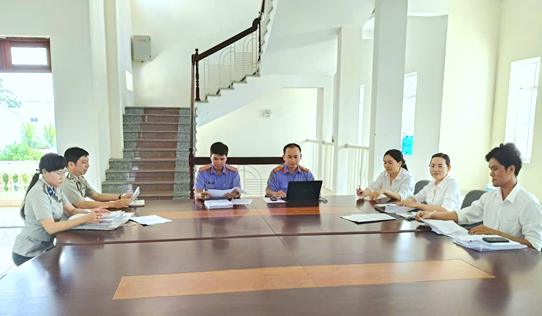 VKSND Khu vực 4 - Cần Thơ: Tham gia họp xét miễn, giảm nghĩa vụ thi hành án dân sự năm 2025