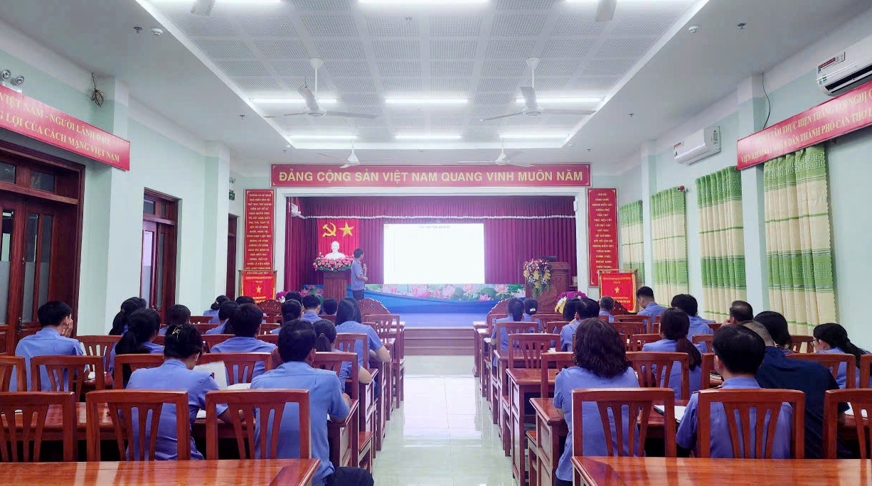 Chi bộ 1 VKSND thành phố Cần Thơ sinh hoạt chuyên đề giải pháp nâng cao hiệu quả công tác bảo vệ bí mật Nhà nước