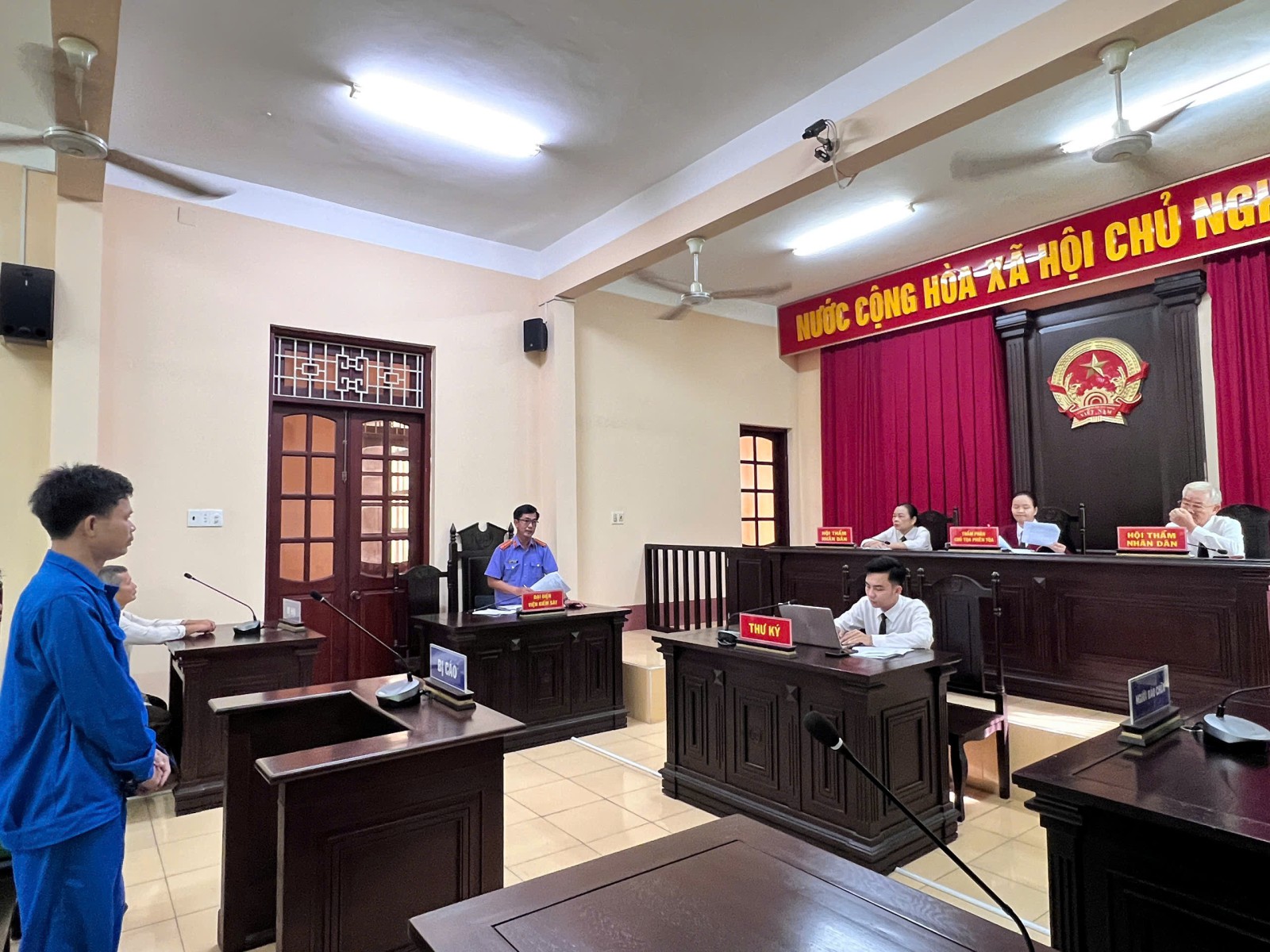 Vừa chấp hành án xong, lại tiếp tục lãnh án vì hành vi trộm cắp