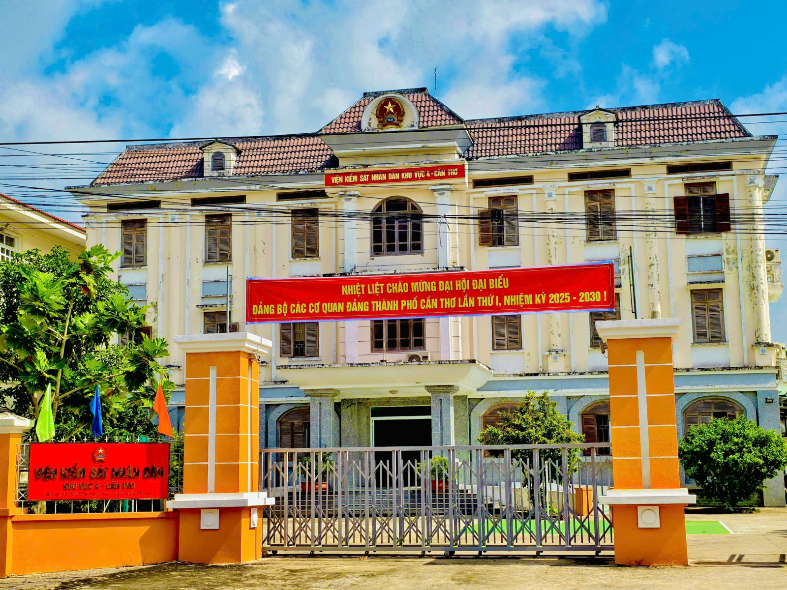 VKSND Khu vực 4 - Cần Thơ tuyên truyền chào mừng Đại hội đại biểu các cấp, tiến tới Đại hội đại biểu toàn quốc lần thứ XIV của Đảng