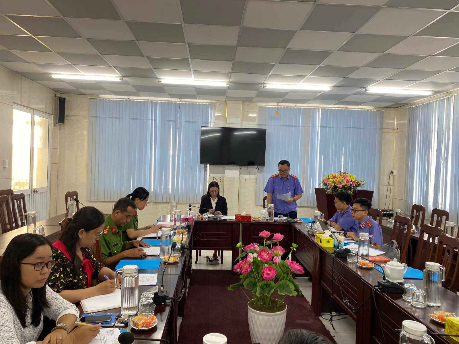 VKSND Khu vực 5 - Cần Thơ kiểm sát trực tiếp công tác Thi hành án hình sự tại cộng đồng tại Ủy ban nhân dân phường Phú Lợi và phường Sóc Trăng