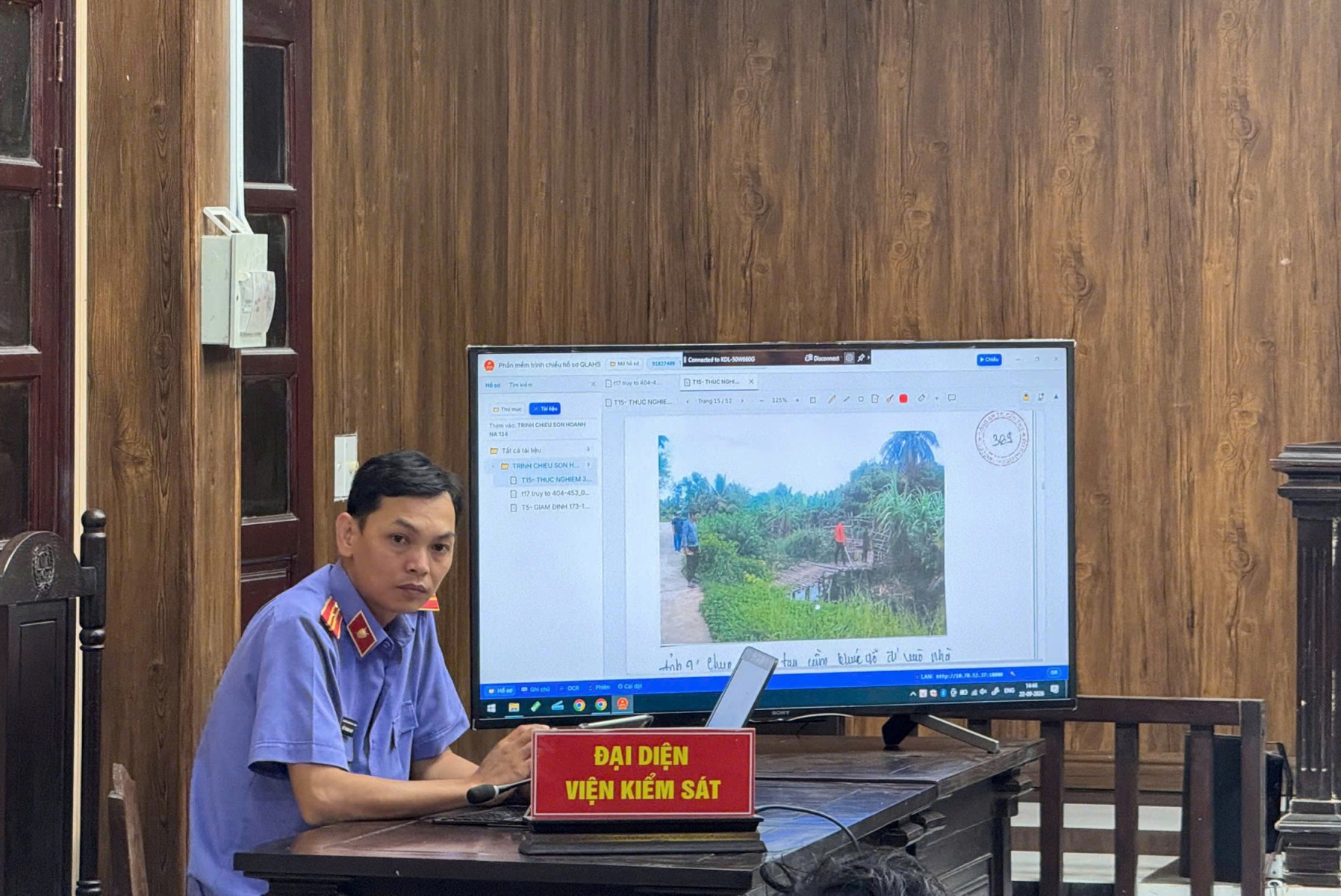 Trình chiếu chứng cứ làm rõ diễn biến vụ án tại phiên tòa