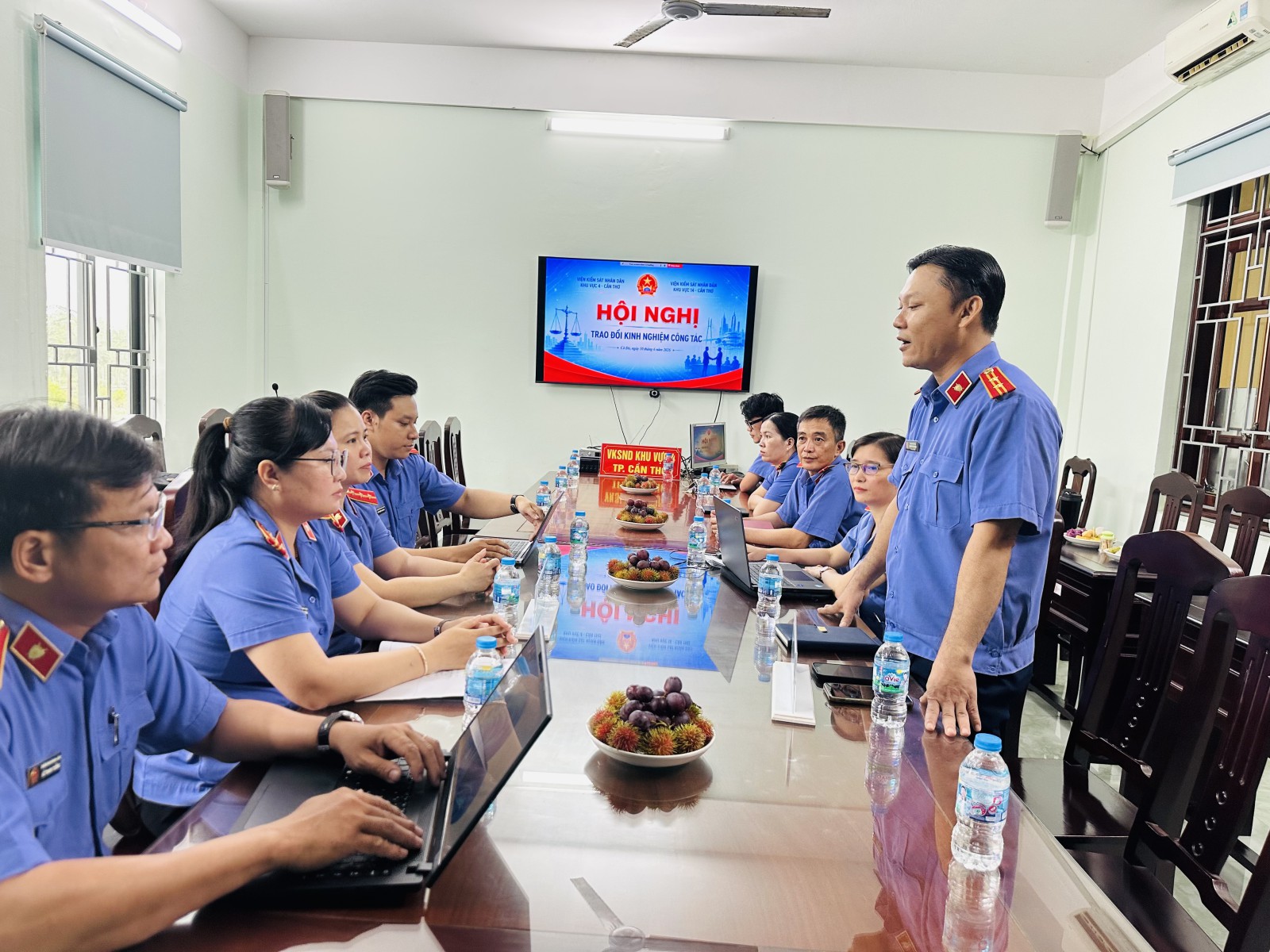 Hội nghị trao đổi kinh nghiệm công tác giữa VKSND Khu vực 4 và VKSND Khu vực 14 - Cần Thơ