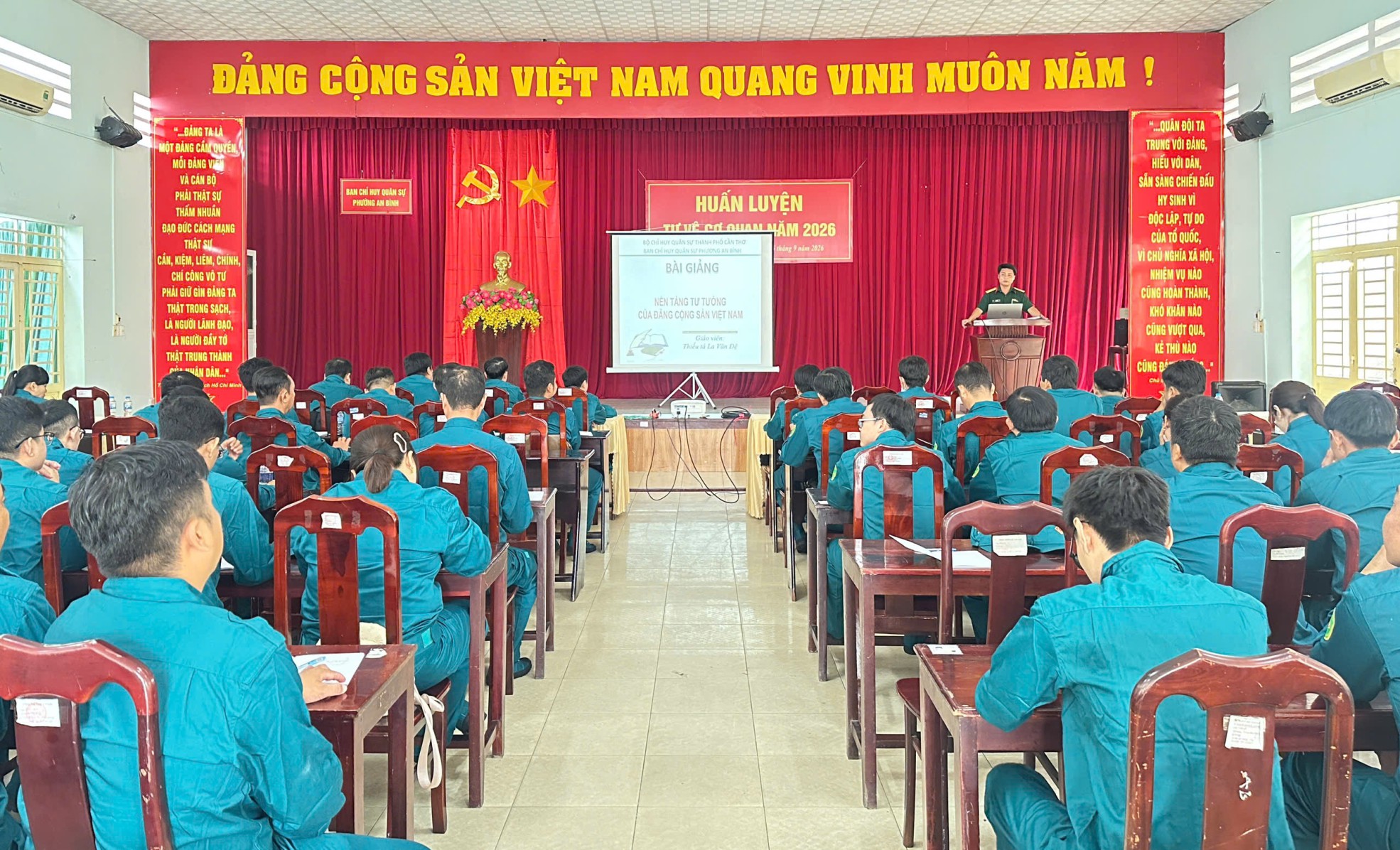 Trung đội Tự vệ VKSND thành phố Cần Thơ tham gia huấn luyện tự vệ cơ quan năm 2026