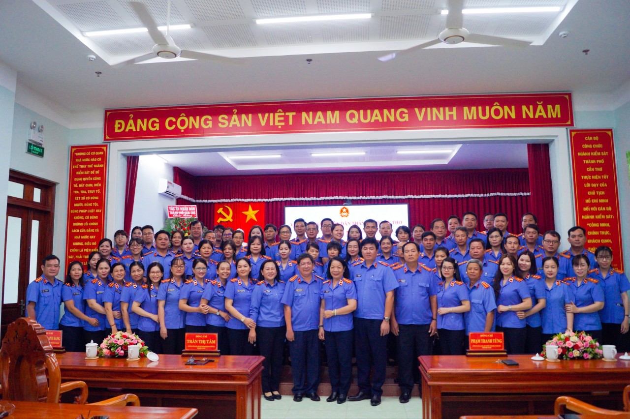 VKSND thành phố Cần Thơ tổ chức các hoạt động chào mừng kỷ niệm 63 năm thành lập ngành Kiểm sát nhân dân