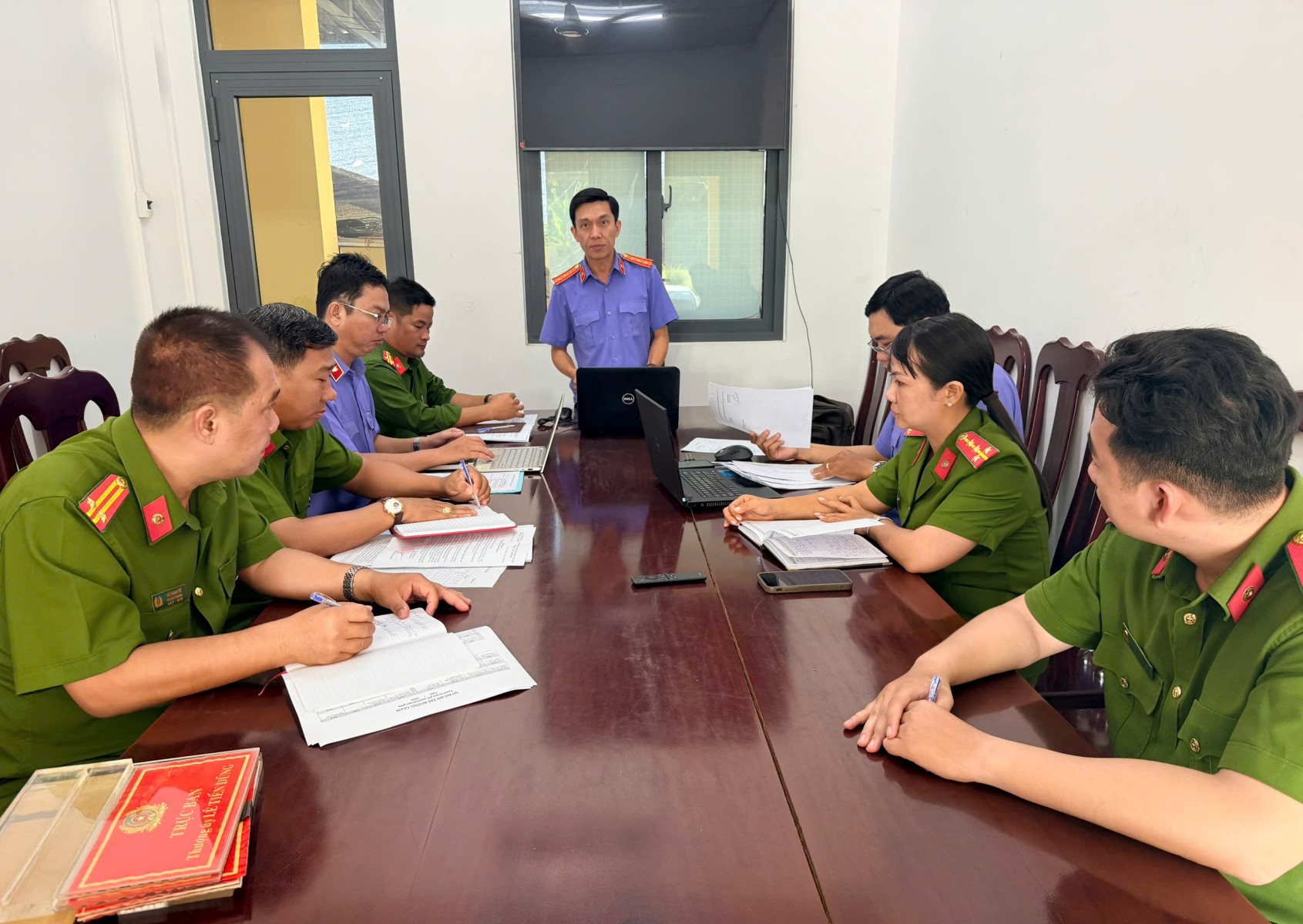 VKSND Khu vực 2 - Cần Thơ trực tiếp kiểm sát tại Phân trại tạm giam Bình Thủy