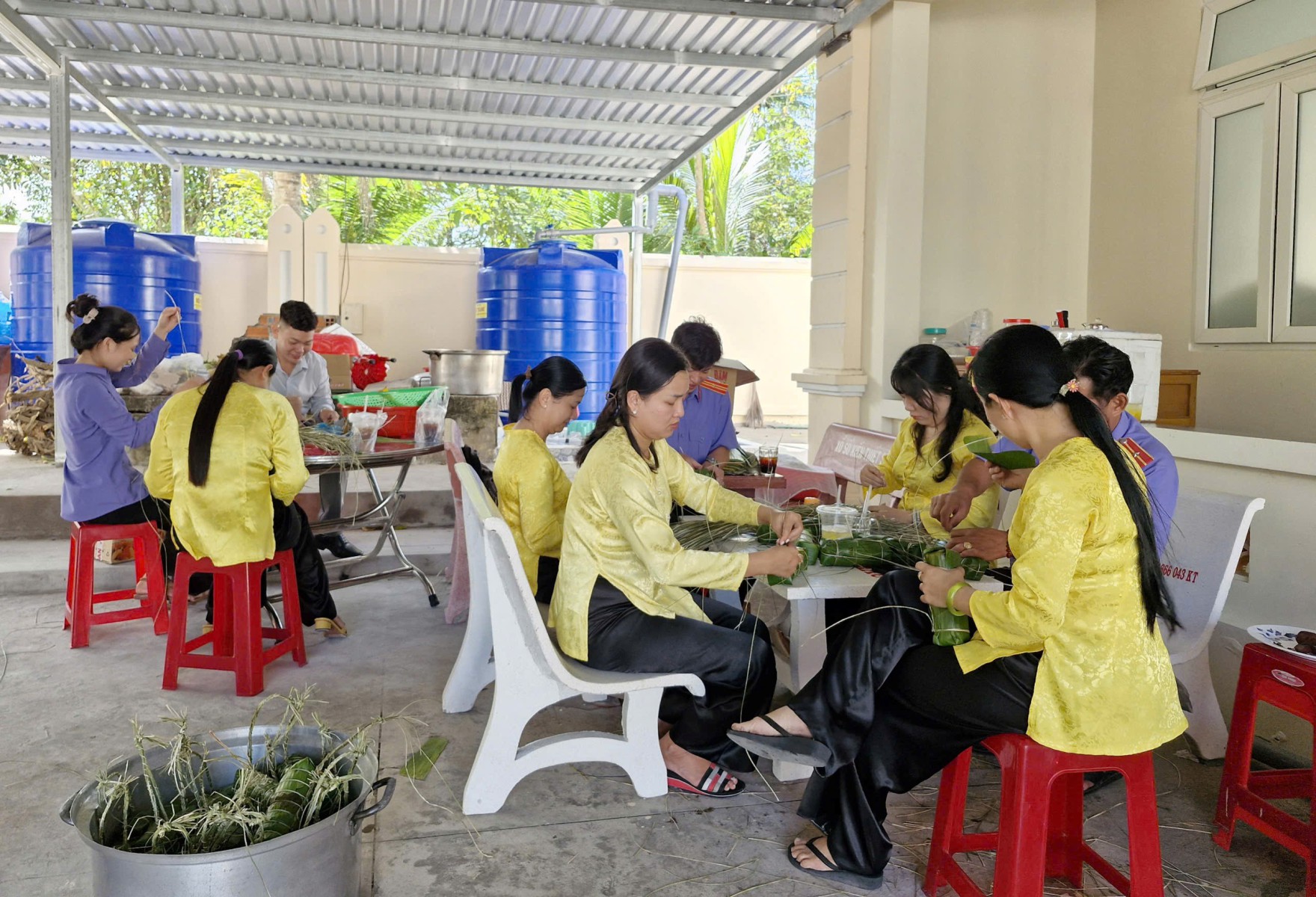 VKSND Khu vực 6 – Cần Thơ tổ chức chương trình gói bánh ngày Tết 