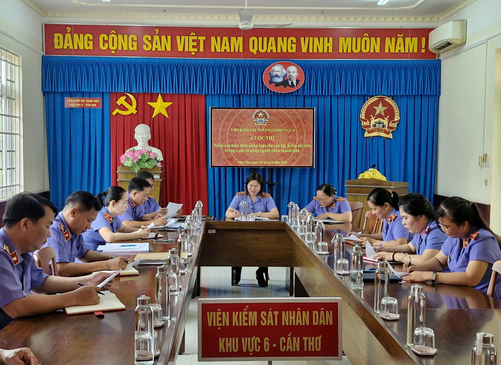 VKSND Khu vực 6 - Cần Thơ:  Tổ chức các Cuộc thi nâng cao kiến thức pháp luật cho công chức, Kiểm sát viên 