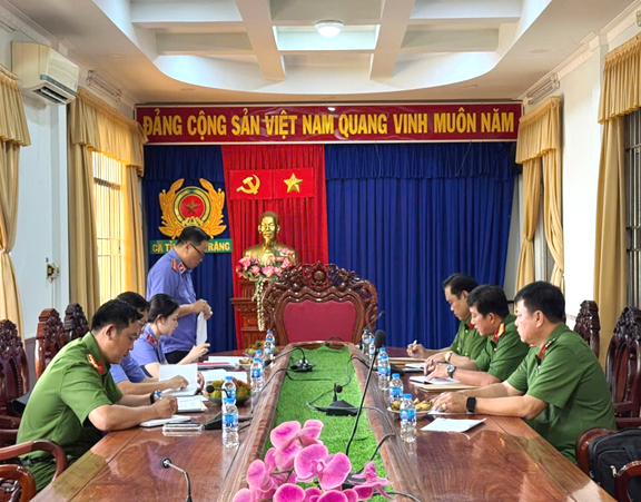 Viện kiểm sát nhân dân Khu vực 5 - Cần Thơ trực tiếp kiểm sát việc tiếp nhận, giải quyết nguồn tin tội phạm tại Cơ quan Công an phường