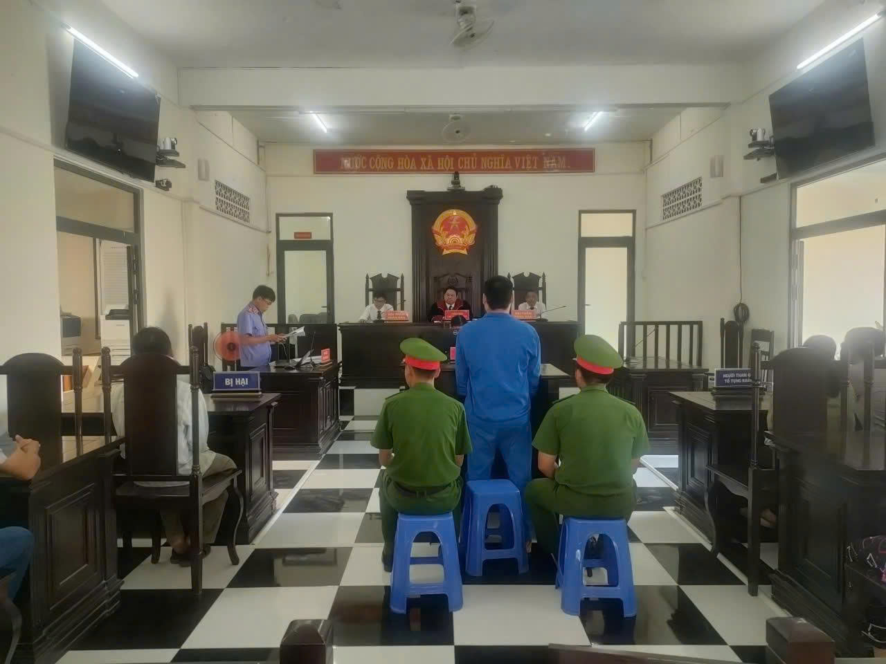 Sáu năm tù - cái giá phải trả cho hành vi côn đồ