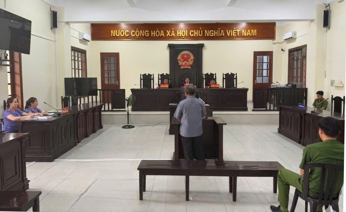 Một phút nóng giận, một năm tù - Cái giá đắt của hành vi cố ý gây thương tích