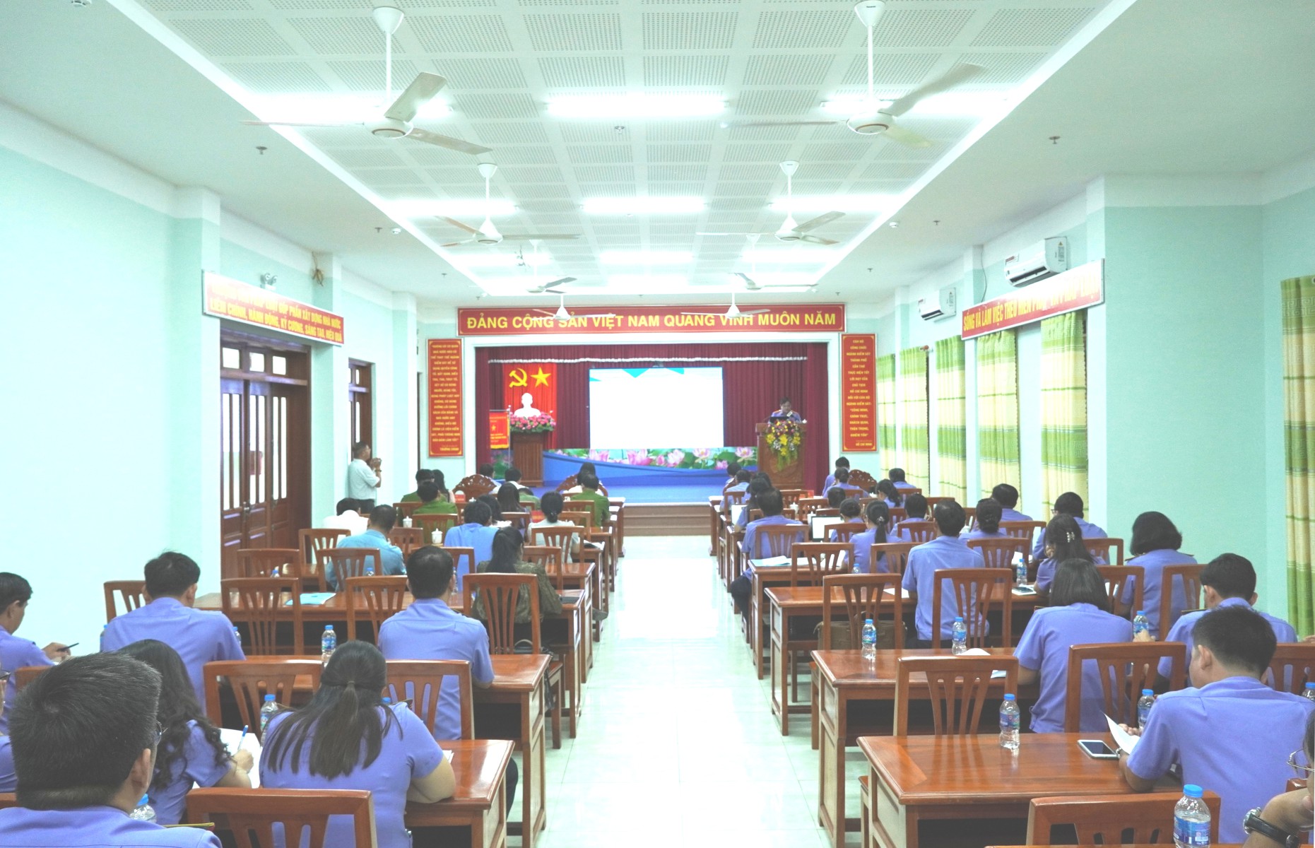 Hội nghị chuyên đề “Định giá tài sản trong tố tụng hình sự và giám định tư pháp các vụ án tham nhũng, chức vụ, kinh tế, thực tiễn trên địa bàn thành phố Cần Thơ giai đoạn 2018 - 2023”