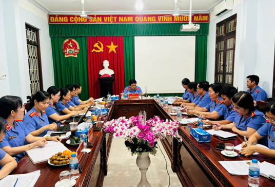 Đoàn kiểm tra VKSND thành phố Cần Thơ tiến hành kiểm tra toàn diện tại VKSND Khu vực 11- Cần Thơ