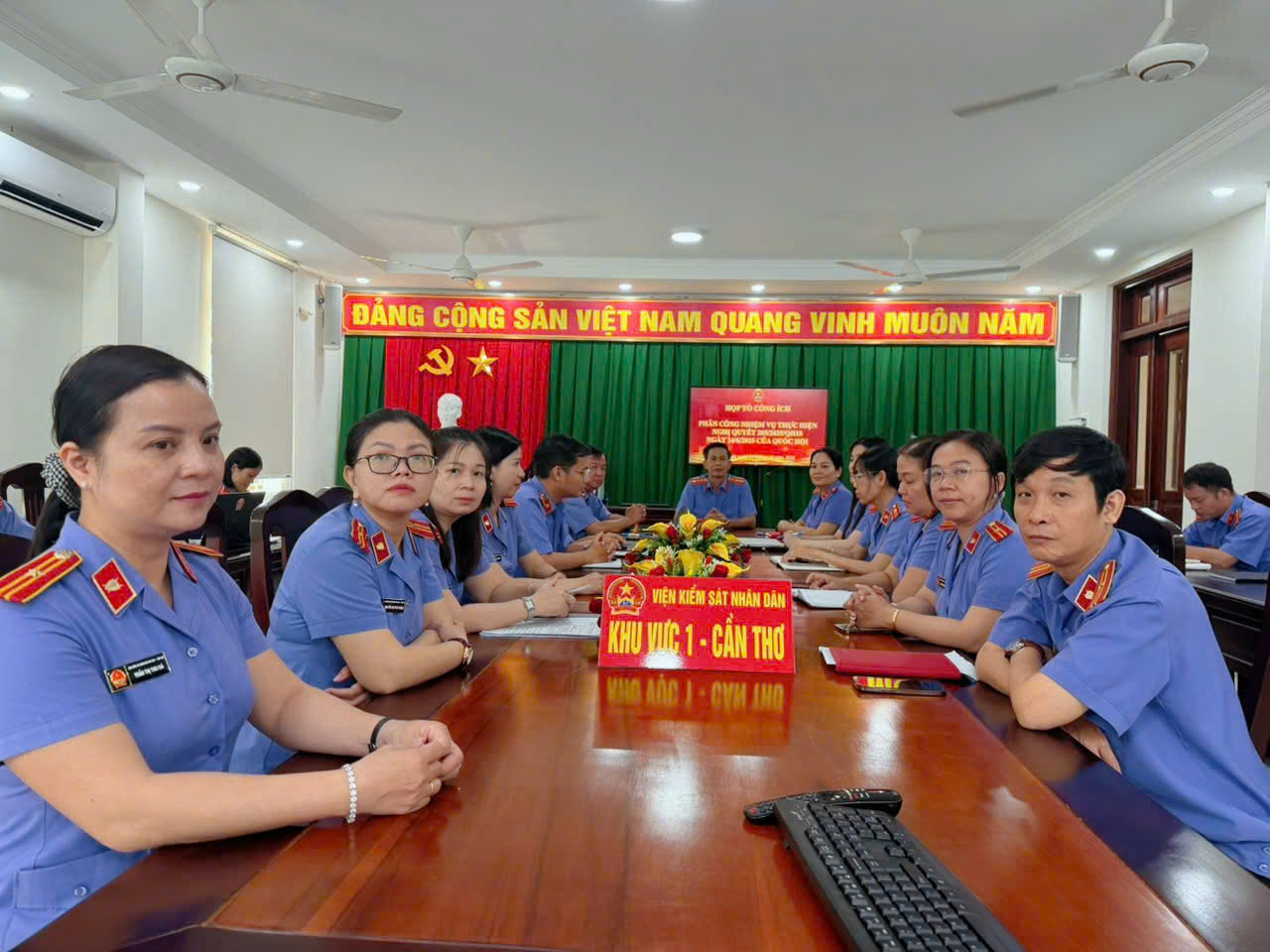 VKSND Khu vực 1 - Cần Thơ thành lập hai tổ công tác bảo vệ lợi ích công trong lĩnh vực thuế