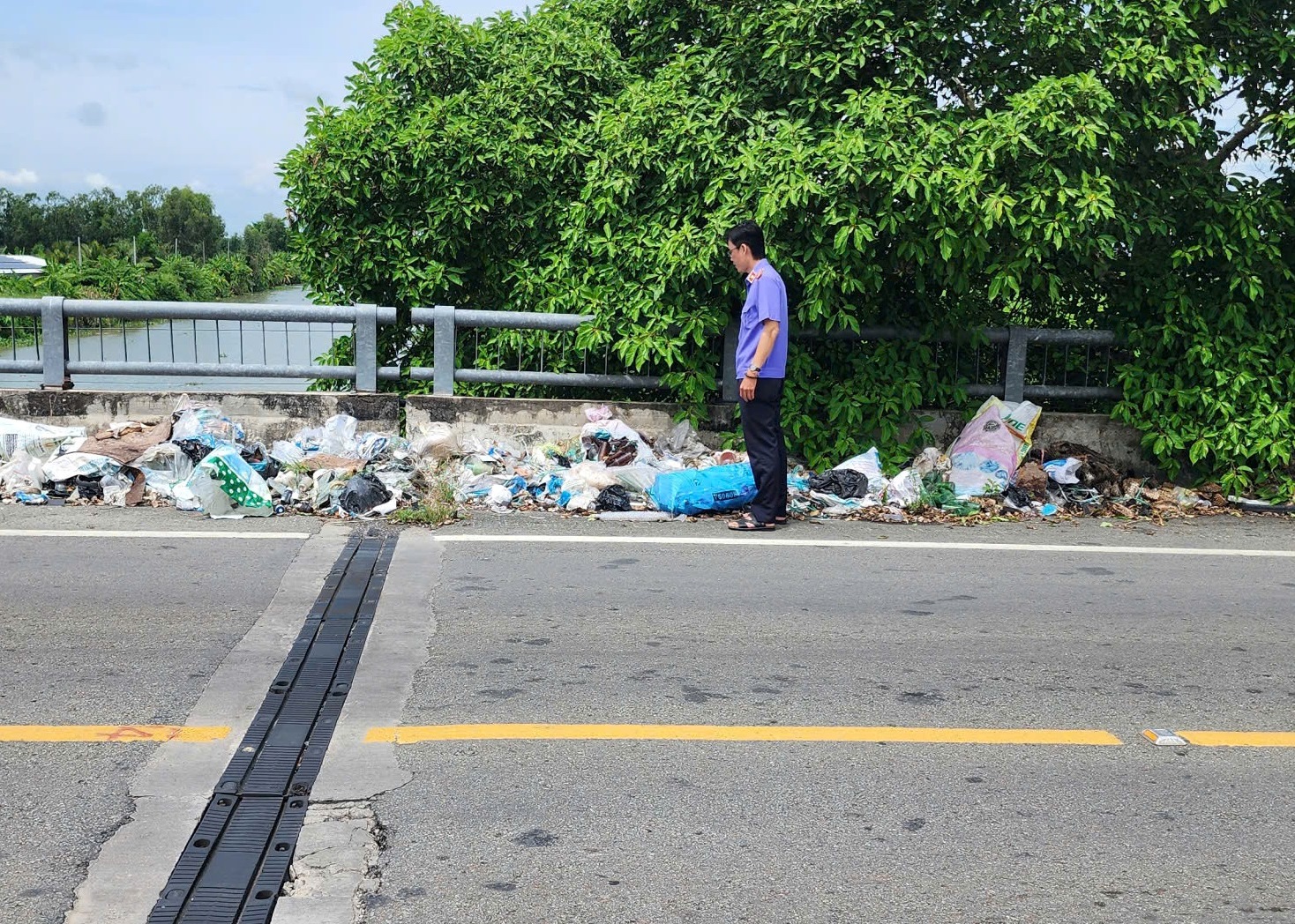 VKSND Khu vực 3 - Cần Thơ: chủ động xử lý điểm nóng rác thải, bảo vệ môi trường công cộng