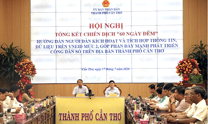 Tiếp tục duy trì, nâng cao hiệu quả triển khai, đưa tài khoản định danh điện tử và ứng dụng VNeID trở thành công cụ thiết yếu của người dân