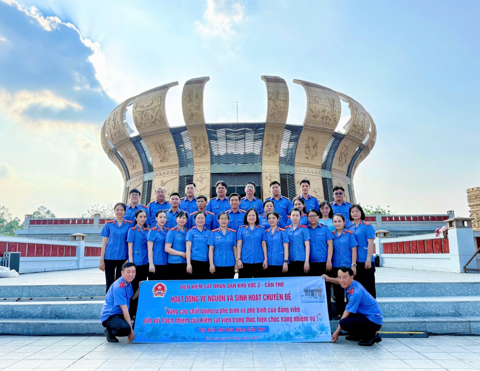 Hành trình về nguồn - Bồi đắp bản lĩnh, nâng cao trách nhiệm người đảng viên VKSND Khu vực 2 - Cần Thơ