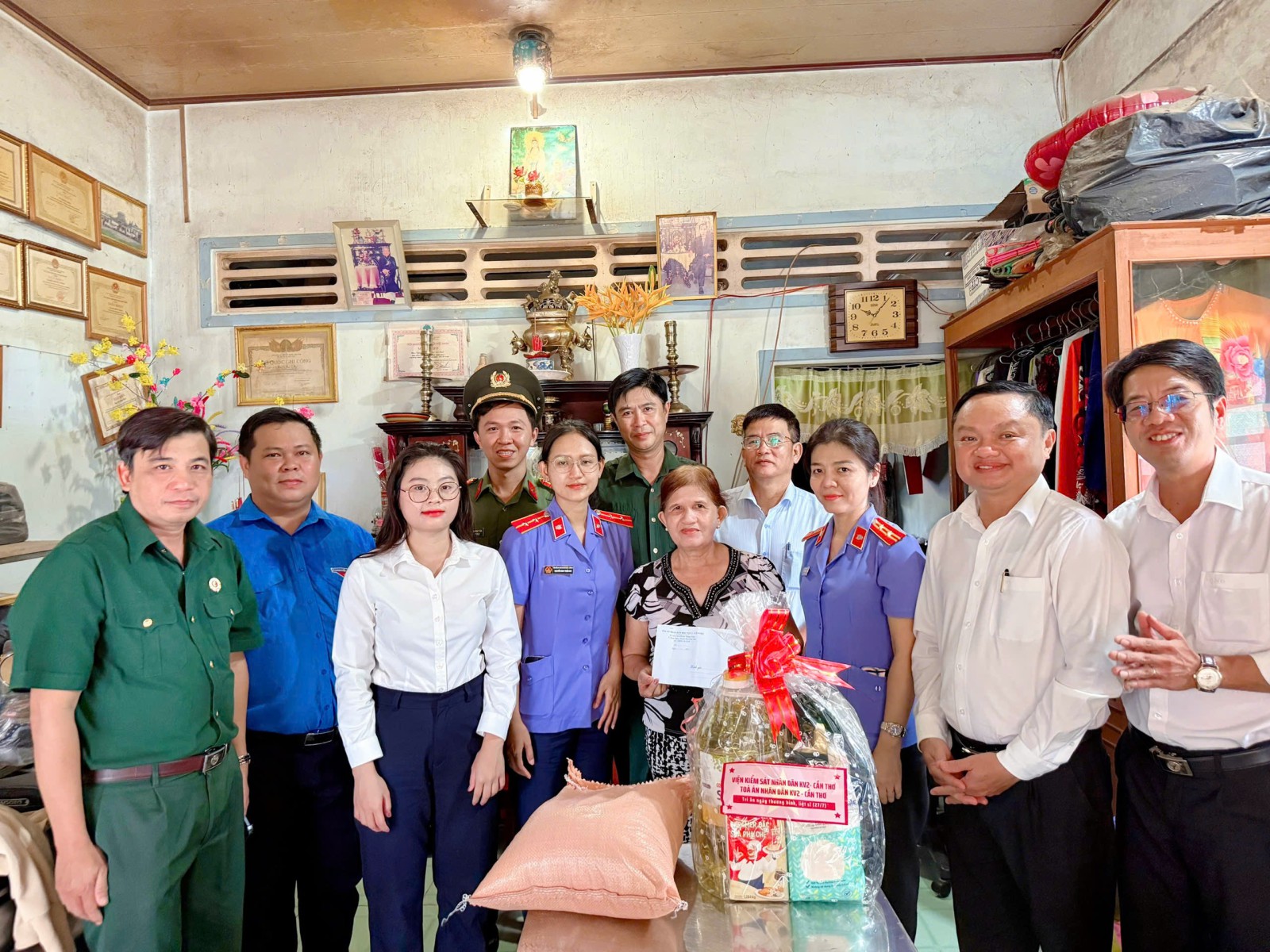 Từ “Hành trình tri ân – Tiếp nối truyền thống”, VKSND Khu vực 2 – Cần Thơ lan tỏa đạo lý “Uống nước nhớ nguồn”