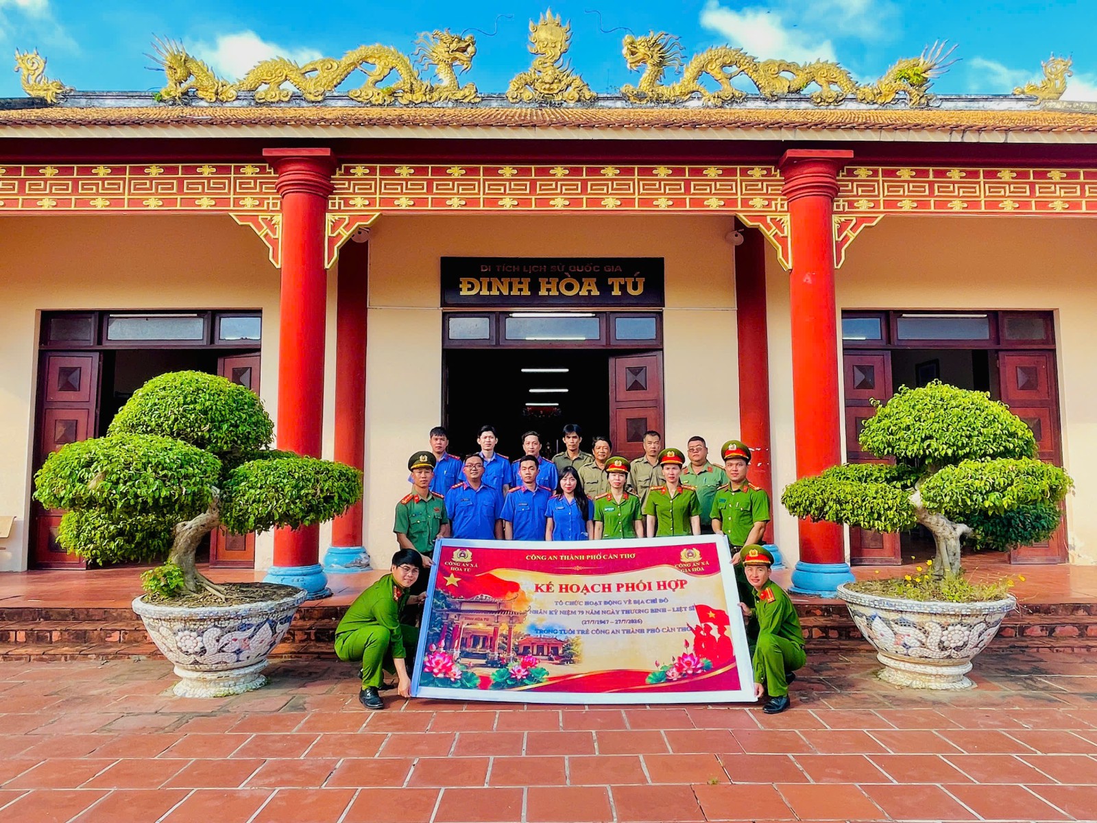 Chi đoàn VKSND Khu vực 8 - Cần Thơ tổ chức hành trình về "địa chỉ đỏ" tri ân các Anh hùng liệt sĩ nhân kỷ niệm 79 năm Ngày Thương binh - Liệt sĩ 