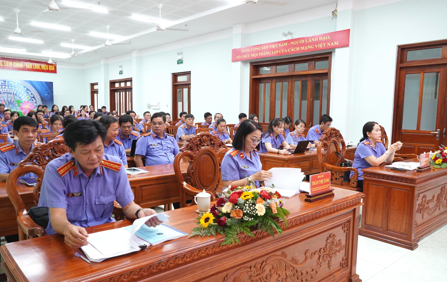 Hội nghị trao đổi chuyên đề về công tác kiểm sát giải quyết các vụ án dân sự