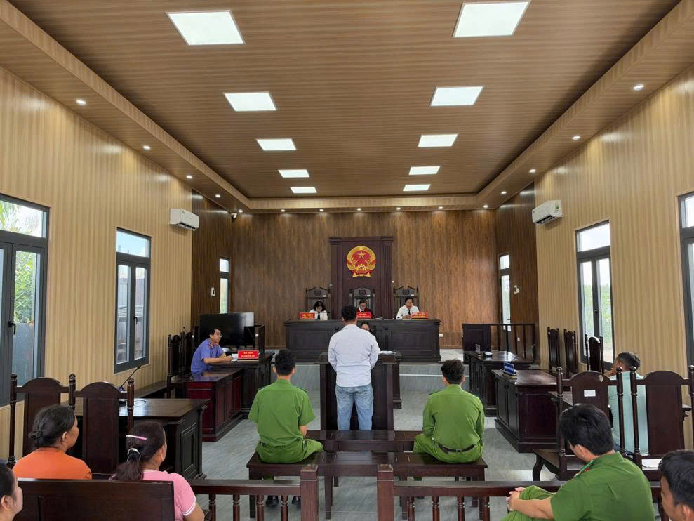 VKSND Khu vực 8 - Cần Thơ: Sử dụng rượu bia khi lái xe, bị cáo nhận hình phạt nghiêm khắc