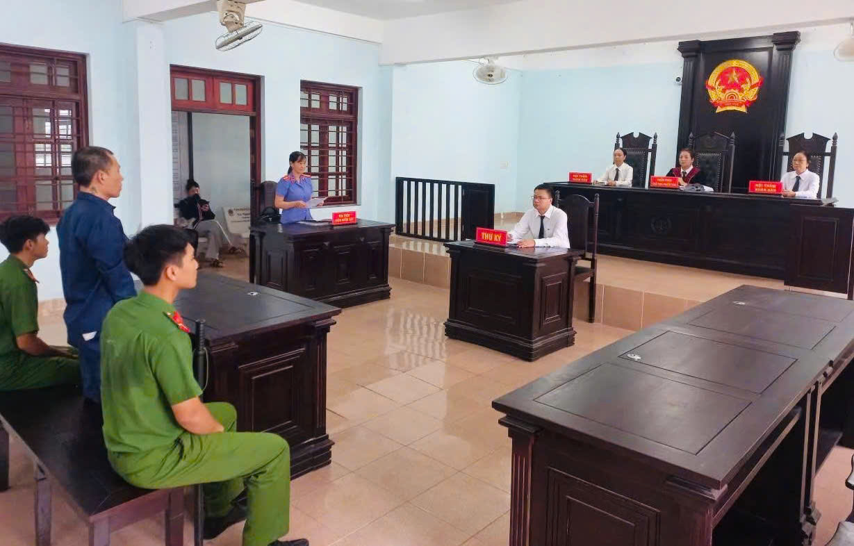 VKSND Khu vực 1 phối hợp tổ chức phiên tòa rút kinh nghiệm vụ án Lừa đảo chiếm đoạt tài sản