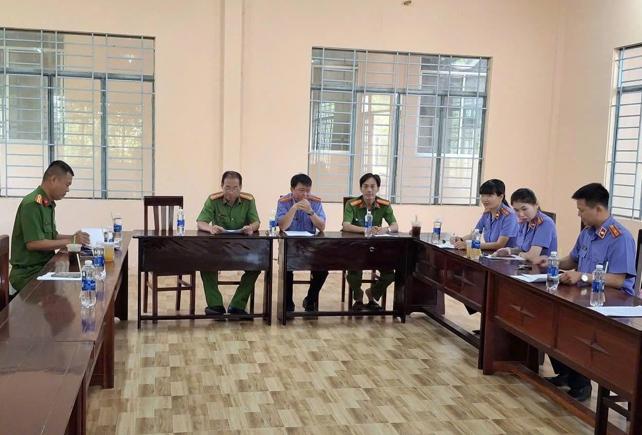 VKSND Khu vực 12 - Cần Thơ trực tiếp kiểm sát việc tạm giữ tại Phân trại tạm giam Long Mỹ 