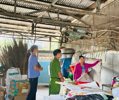 VKSND Khu vực 4 - Cần Thơ xử lý nhanh phản ánh ô nhiễm môi trường của hộ kinh doanh gia đình nhờ vào ứng dụng công nghệ số