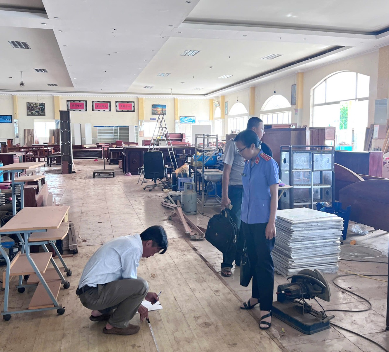 VKSND Khu vực 5 - Cần Thơ: Kiểm sát cưỡng chế kê biên tài sản trong vụ án kinh doanh thương mại trị giá trên 400 tỷ đồng