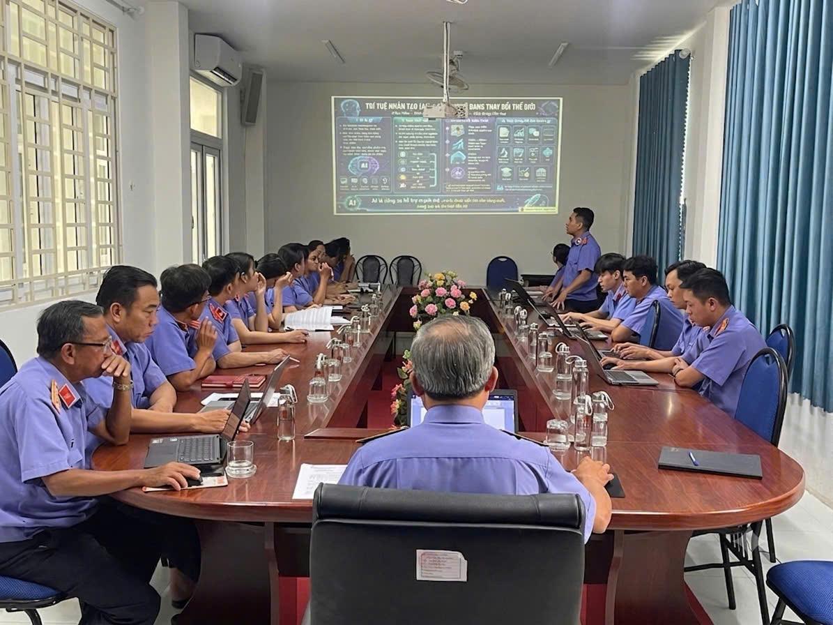 VKSND Khu vực 8 - Cần Thơ tổ chức “Giờ pháp luật” tháng 7/2026 về chuyên đề ứng dụng công nghệ thông tin và trí tuệ nhân tạo