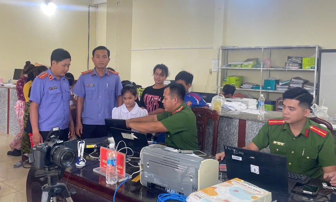 Từ kiến nghị của Viện kiểm sát: Bảo đảm quyền công dân cho trẻ em theo tinh thần Nghị quyết số 205/2025/QH15 của Quốc hội