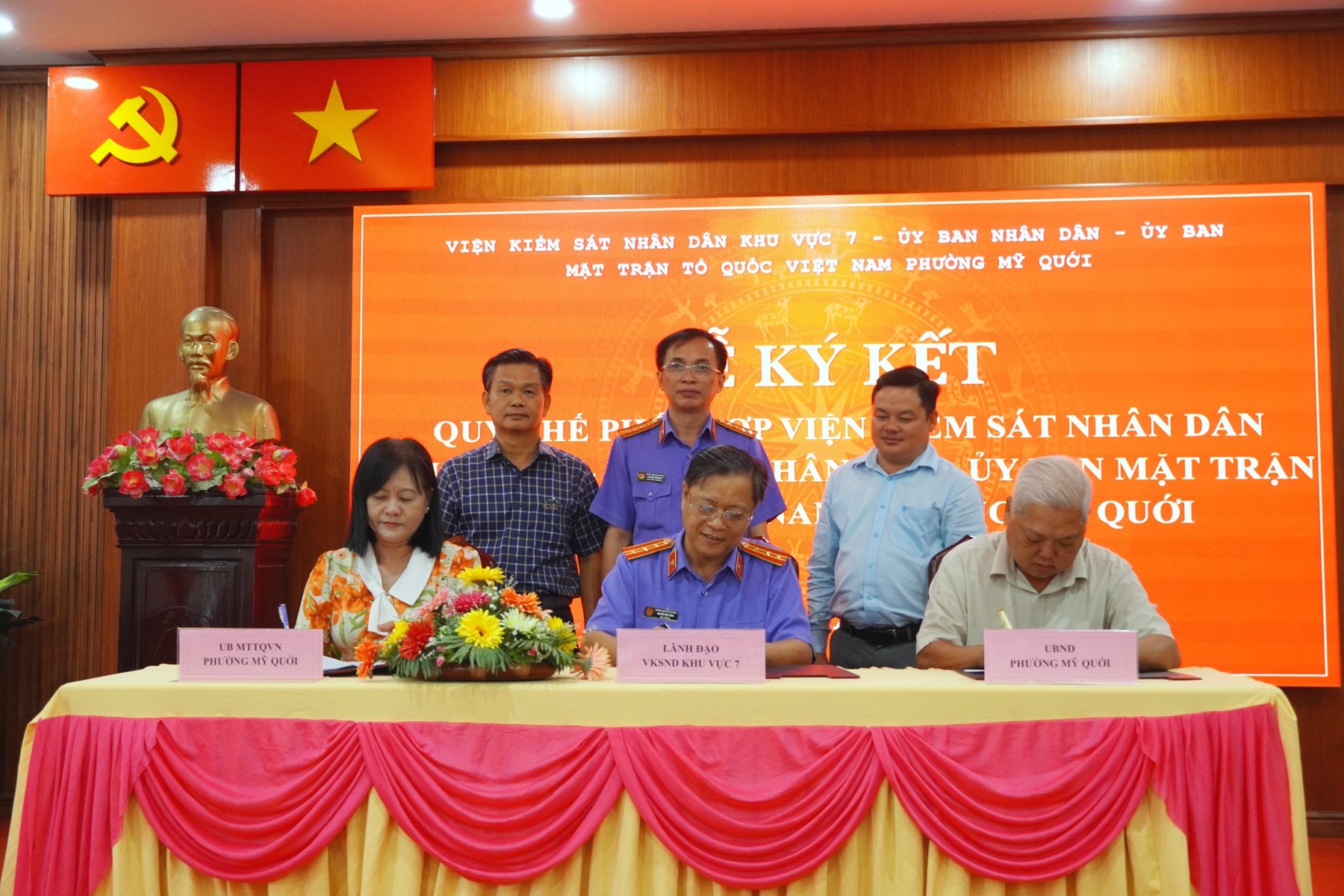 Viện kiểm sát nhân dân Khu vực 7- Cần Thơ:  Ký kết quy chế phối hợp với UBND, UBMT Tổ quốc Việt Nam với các xã, phường về công tác phối hợp trong vụ án dân sự công ích theo Nghị quyết số 205/2025/QH15, ngày 24/6/2025 của Quốc Hội