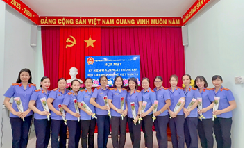 Viện kiểm sát nhân dân Khu vực 2 – Cần Thơ tổ chức họp mặt kỷ niệm ngày Phụ nữ Việt Nam 20 -10