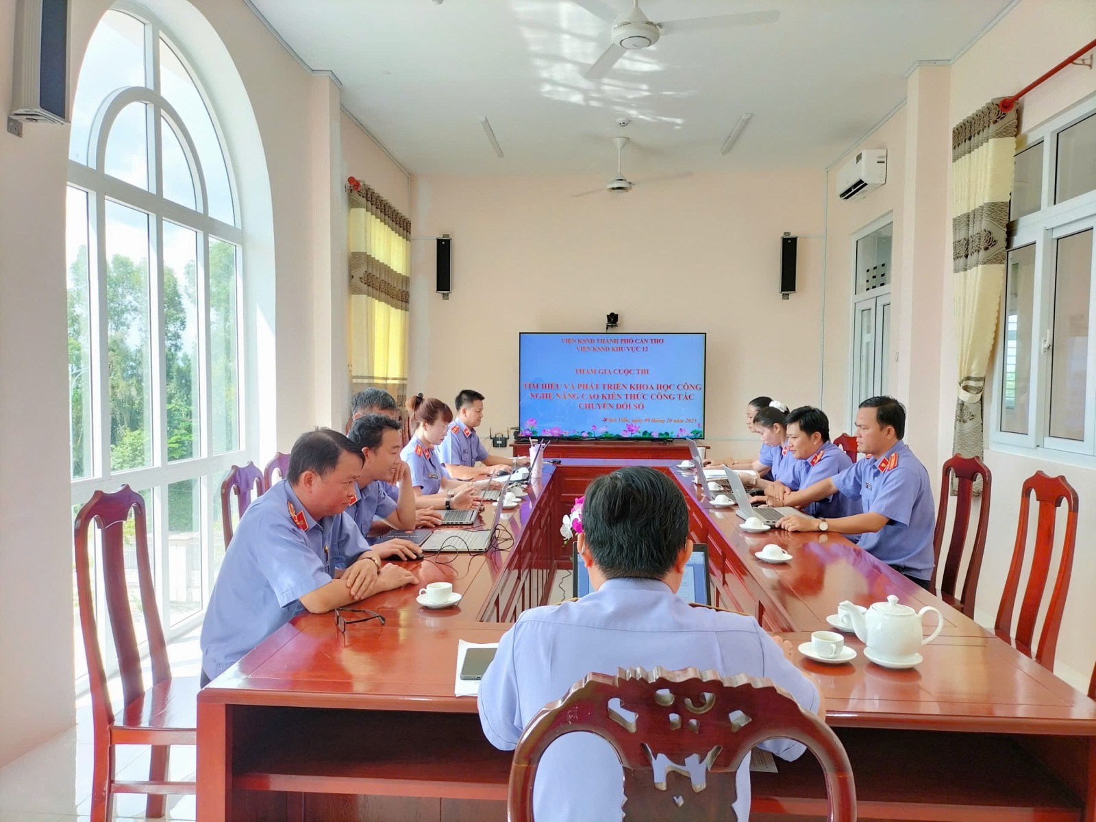 100% công chức, người lao động VKSND Khu vực 12 tham gia Cuộc thi tìm hiểu về phát triển khoa học công nghệ và nâng cao kiến thức  chuyển đổi số năm 2025