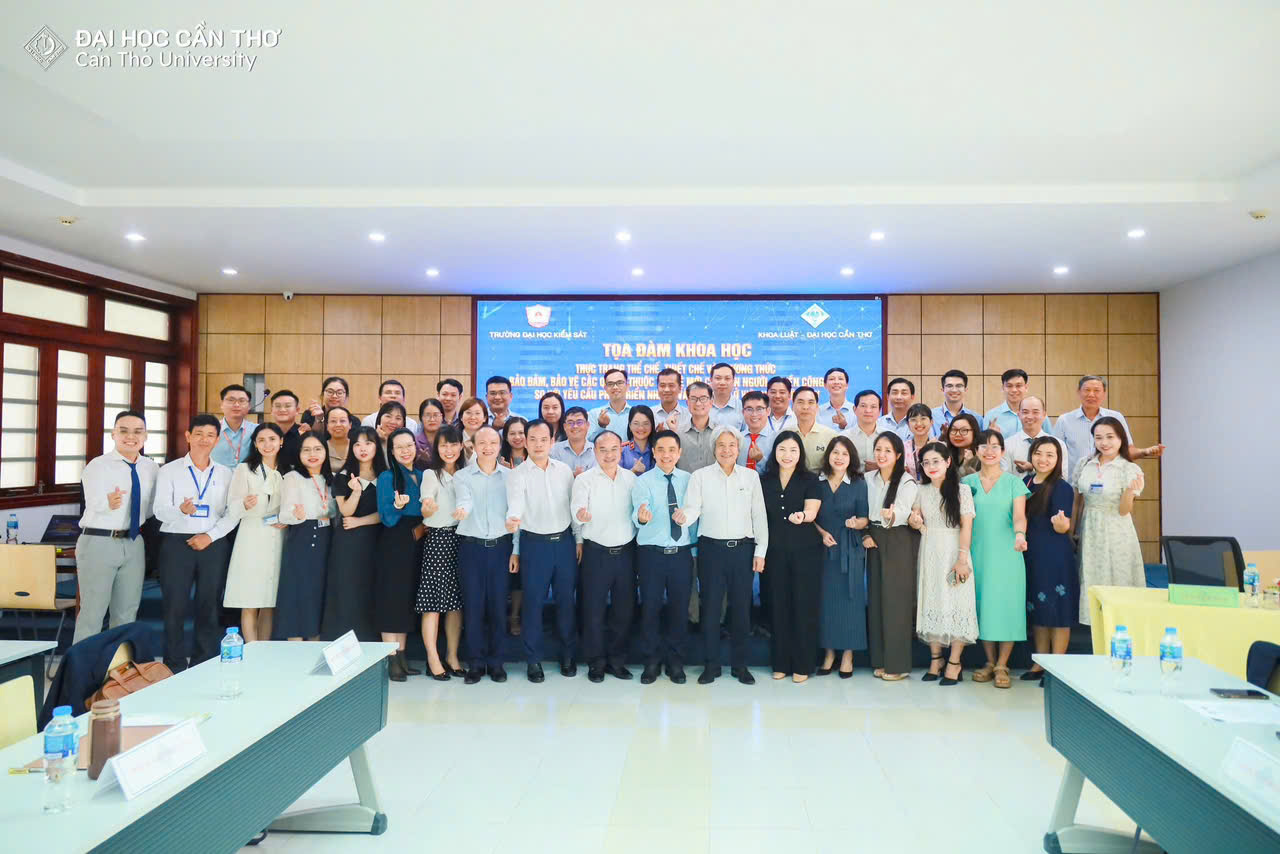 Tọa đàm khoa học “Thực trạng thể chế, thiết chế và phương thức bảo đảm, bảo vệ các quyền thuộc thế hệ mới của con người, quyền công dân so với yêu cầu phát triển nhanh và bền vững ở Việt Nam hiện nay”