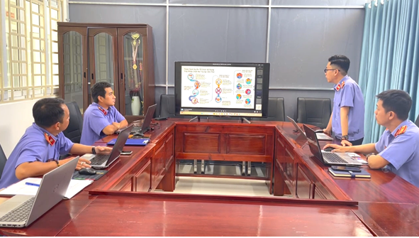 VKSND Khu vực 8 - Cần Thơ: Tăng cường ứng dụng trí tuệ nhân tạo trong công tác báo cáo án về tội “Tổ chức sử dụng trái phép chất ma túy”