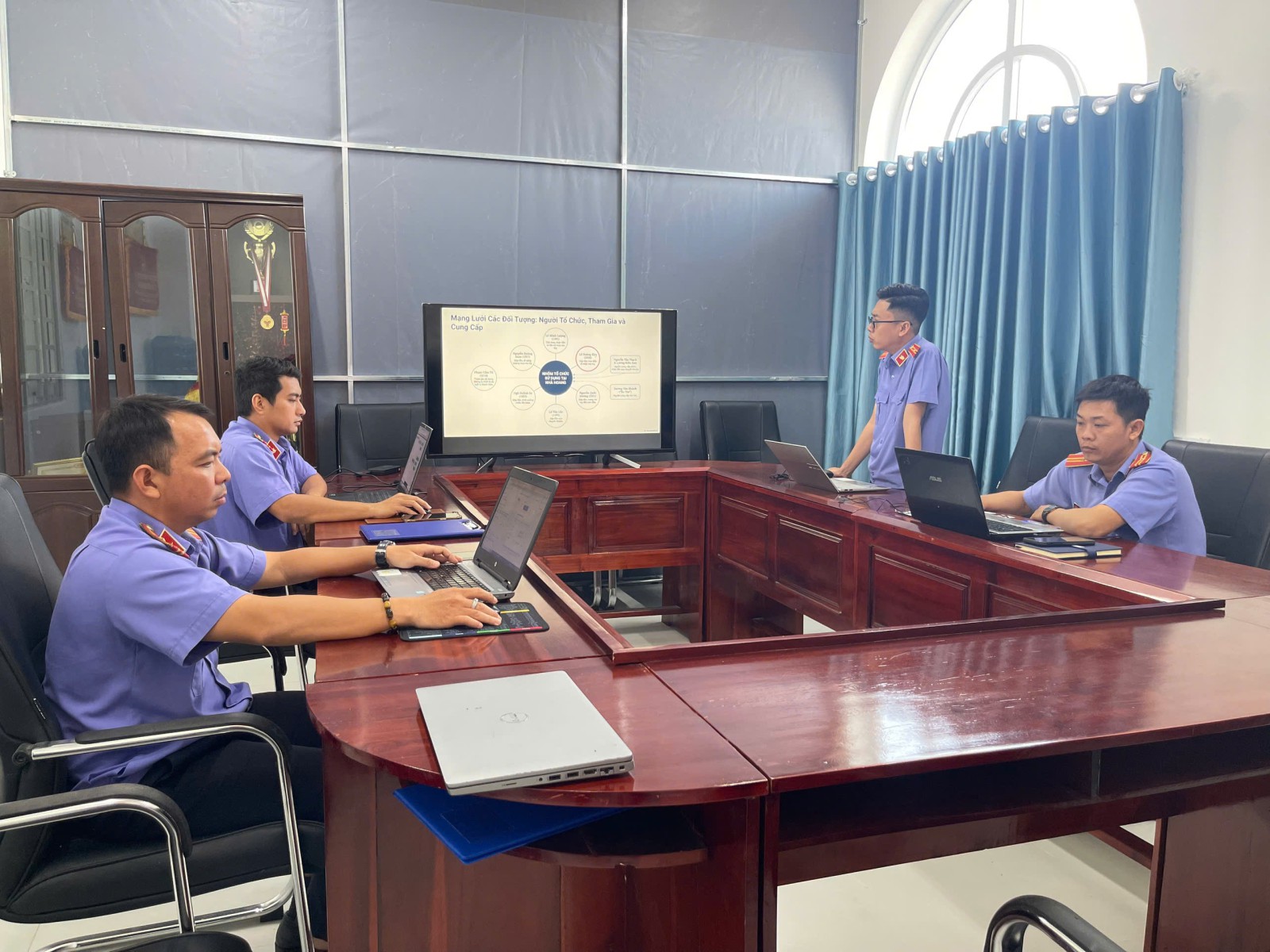 VKSND Khu vực 8: Đẩy mạnh chuyển đổi số, tập huấn chuyên sâu ứng dụng trí tuệ nhân tạo AI trong công tác thực hành quyền công tố