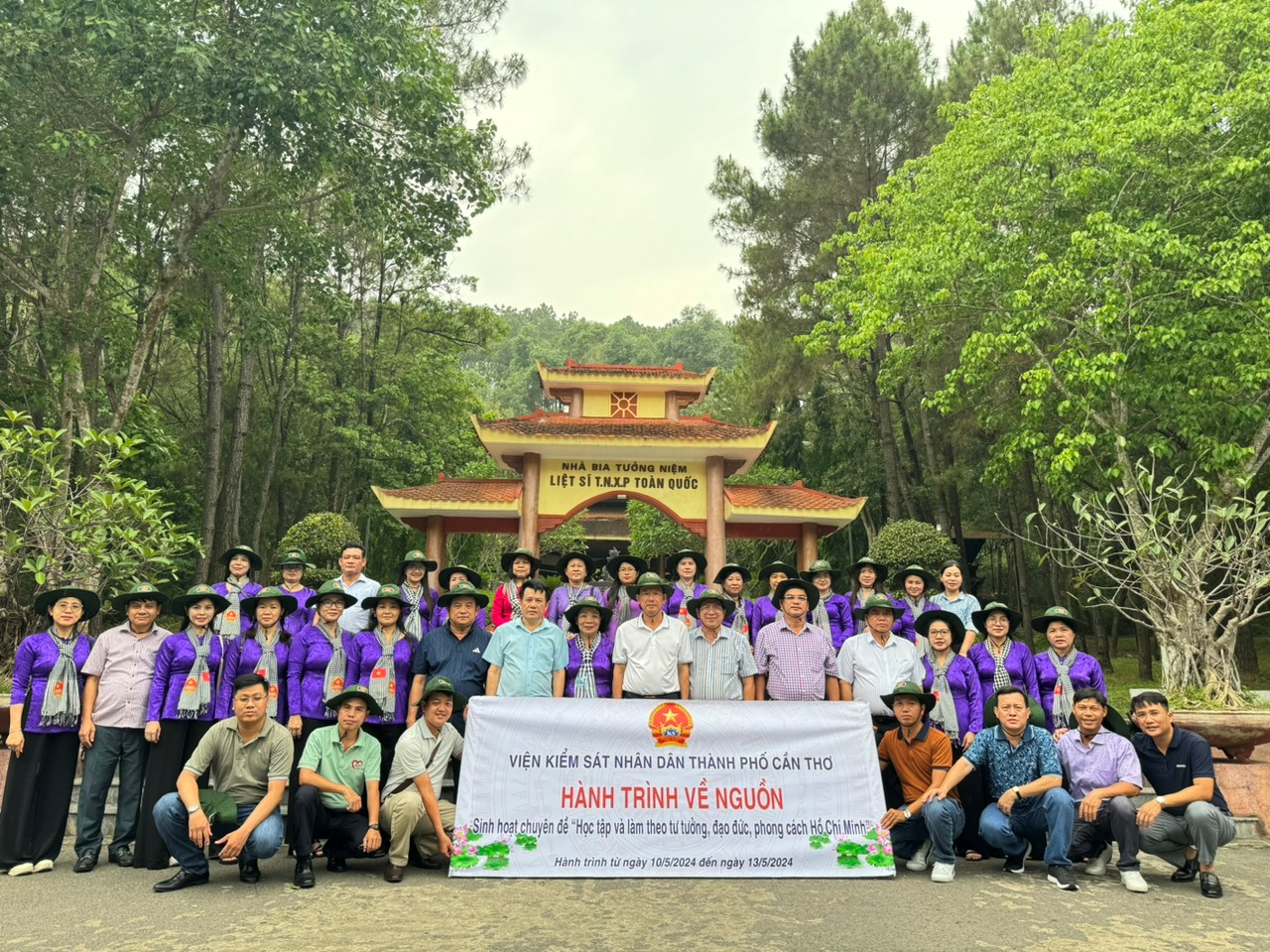 Học tập tinh thần thanh niên xung phong - Mười đóa hoa bất tử giữa lửa đạn tiền tuyến