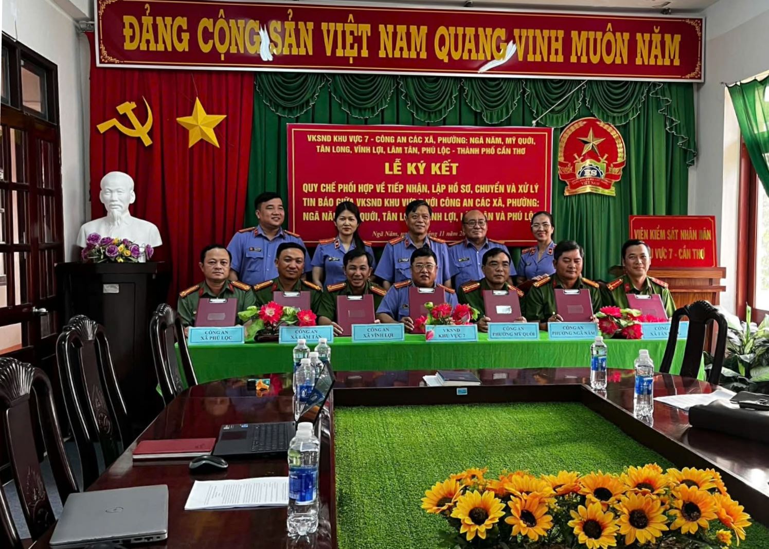 VKSND Khu vực 7 ký kết quy chế phối hợp với Công an cấp xã về tiếp nhận, lập hồ sơ chuyển và xử lý tố giác, tin báo về tội phạm