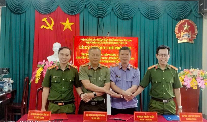 VKSND Khu vực 14 - Cần Thơ: Ký kết Quy chế phối hợp liên ngành với Công an xã trong công tác tiếp nhận, lập hồ sơ, chuyển và xử lý nguồn tin về tội phạm 