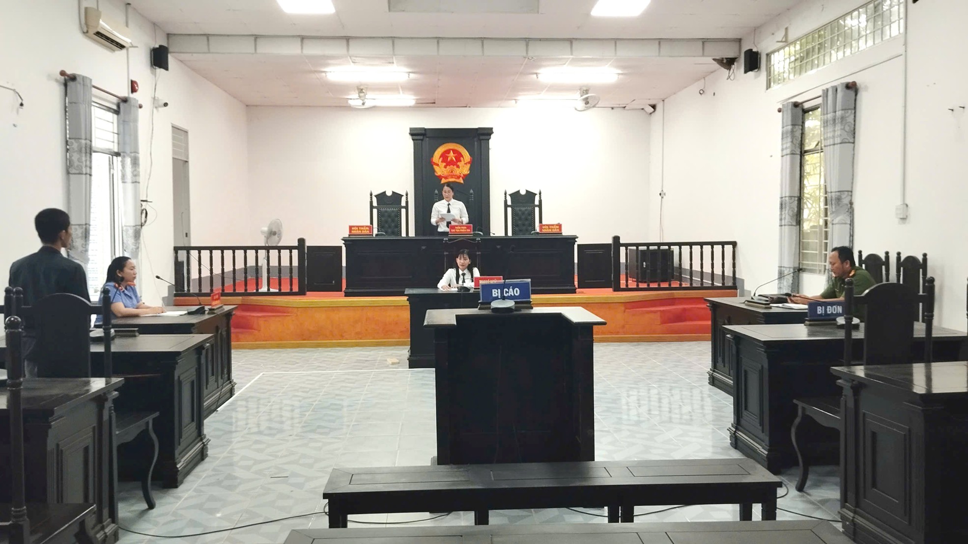 VKSND Khu vực 14 - Tăng cường công tác kiểm sát phiên họp áp dụng biện pháp xử lý hành chính đưa vào cơ sở cai nghiện bắt buộc