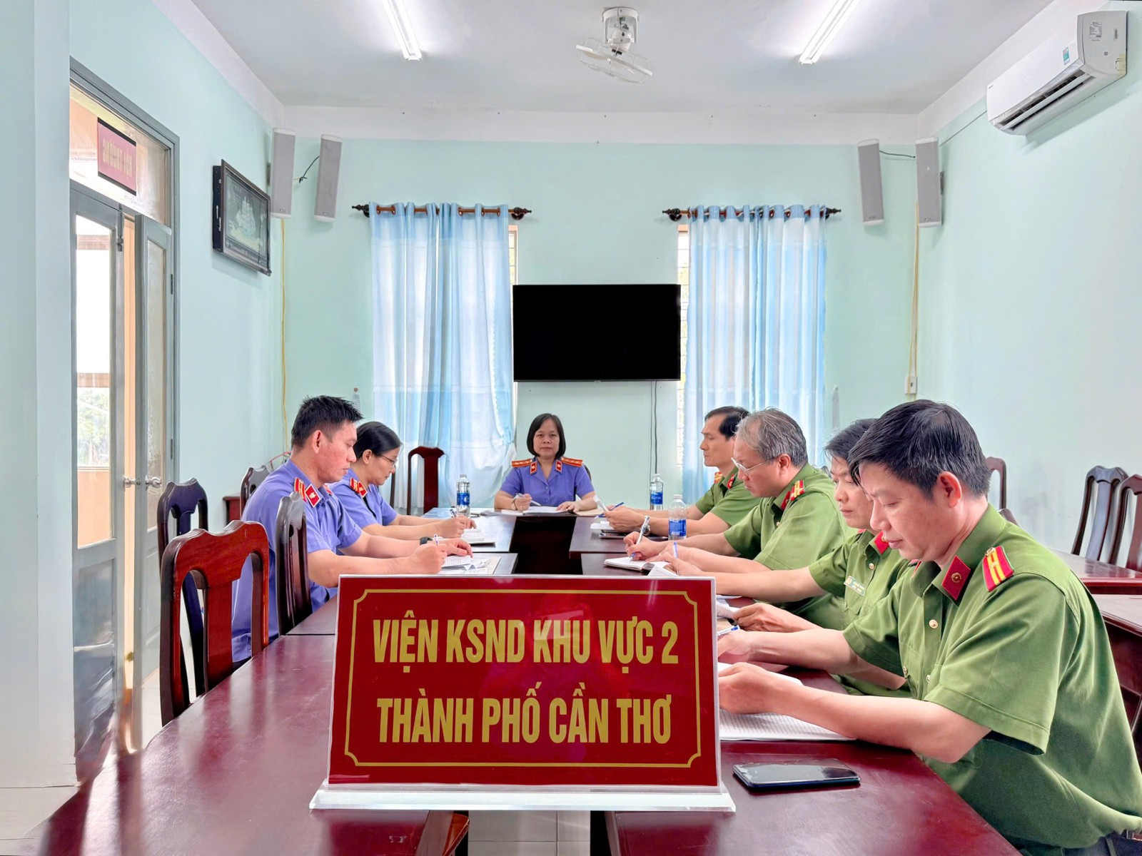 VKSND Khu vực 2 - Cần Thơ tăng cường họp liên ngành, nâng cao chất lượng giải quyết án hình sự