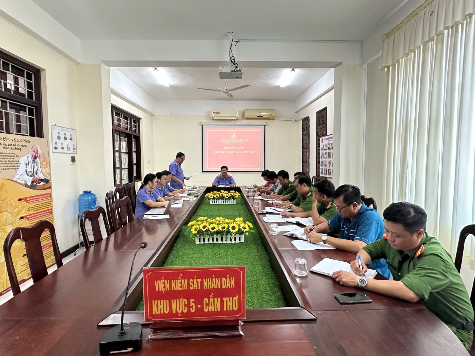 VKSND Khu vực 5 - Cần Thơ tổ chức họp liên ngành tháo gỡ khó khăn trong giải quyết án hình sự